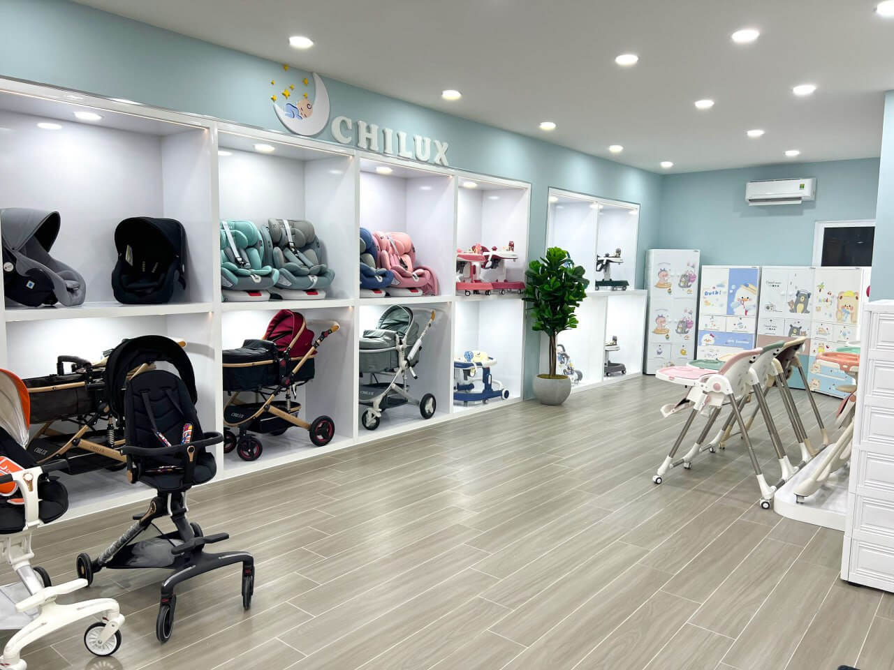 Địa chỉ bán xe đẩy cho bé tại Hà Nội được ba mẹ tin chọn