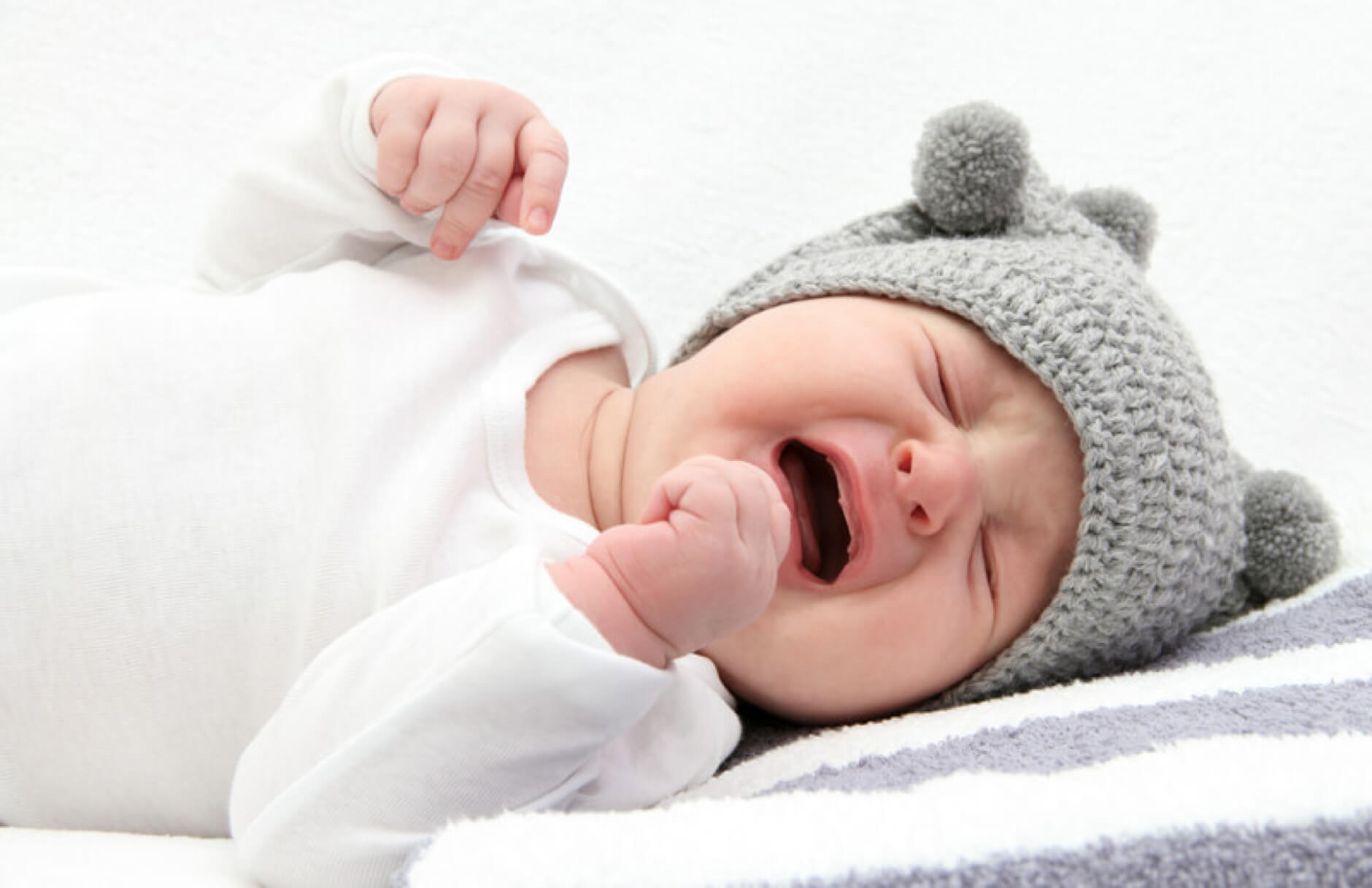 Bỏ túi 5 mẹo dân gian chữa khóc đêm cho trẻ sơ sinh hiệu quả