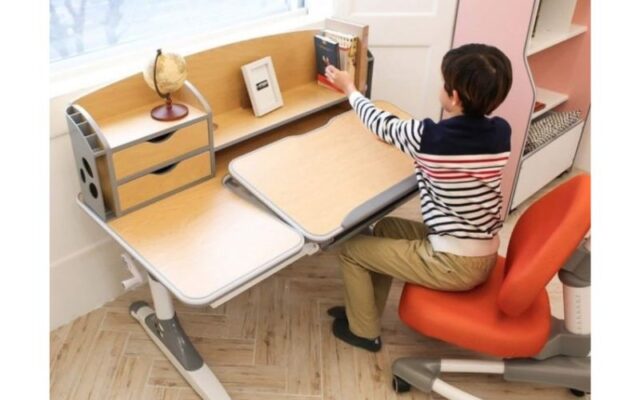 Dọn sạch rác là cách dọn bàn học gọn gàng nhanh nhất