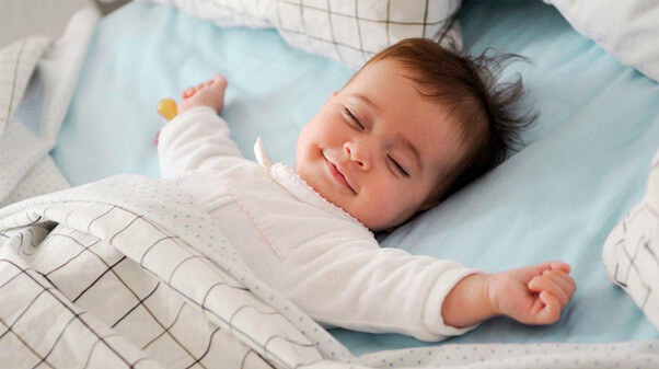Tầm quan trọng của giấc ngủ và giờ ngủ tốt nhất cho bé