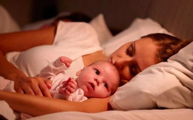 Lý do khiến trẻ sơ sinh khó ngủ do bệnh lý
