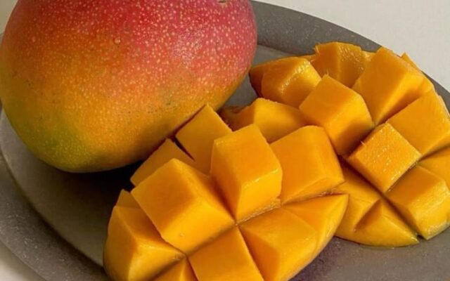 Không nên ăn xoài sau sinh