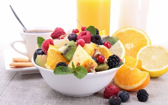 Những loại trái cây mẹ sau sinh không nên ăn