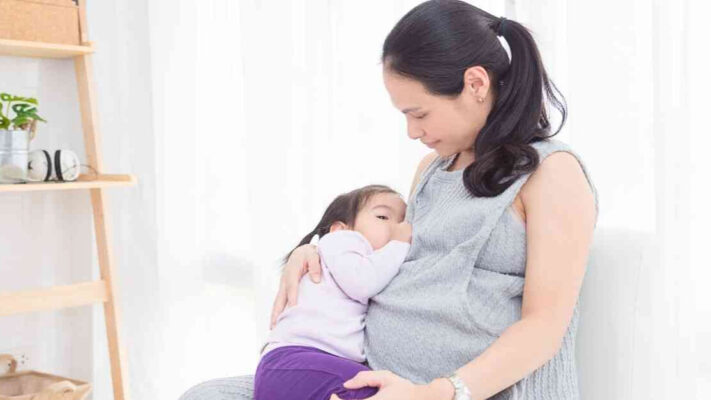 Phát hiện dấu hiệu có thai khi đang cho con bú nên làm gì?