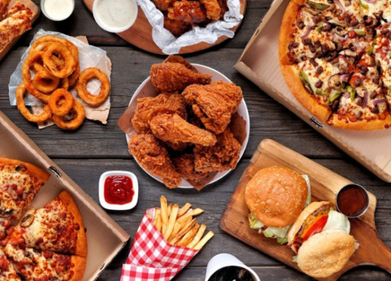 Thực phẩm dầu mỡ ảnh hưởng quá trình tạo sữa mẹ