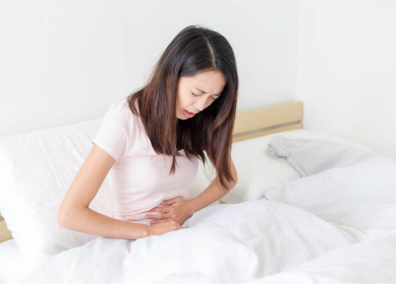 Mẹ đau co thắt tử cung do ảnh hưởng từ vết mổ sau sinh 