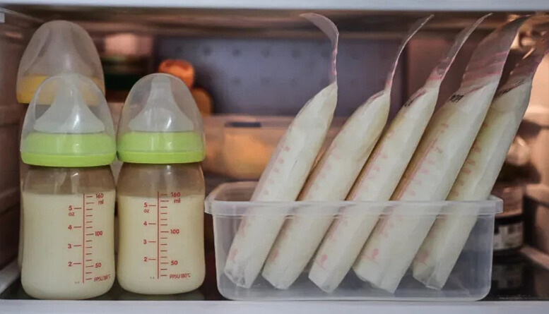 Có nên cho sữa đã hâm vào ngăn mát để dùng lại không?