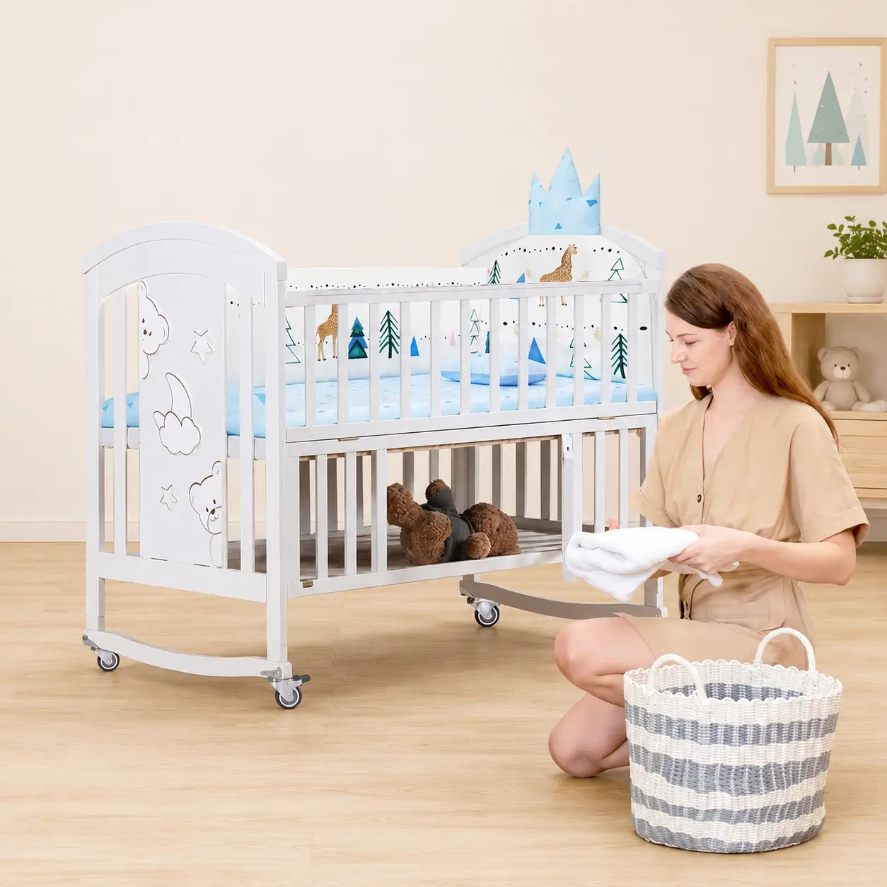 Nôi có thiết kế chỗ để đồ tiện lợi cho bé 